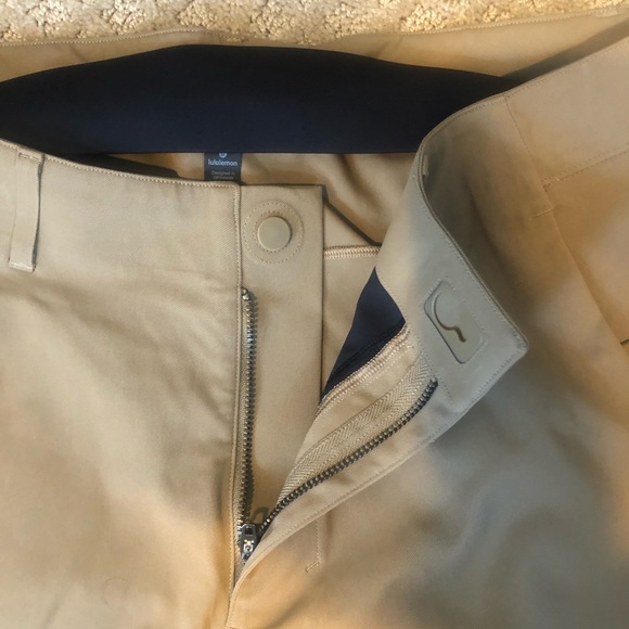 Lululemon pants - Picture 3 of 4